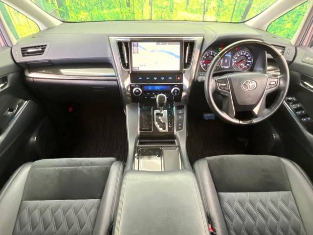 TOYOTA VELLFIRE 2017