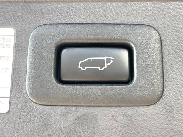 TOYOTA VELLFIRE 2017