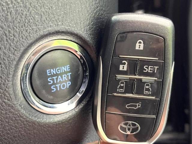 TOYOTA VELLFIRE 2017