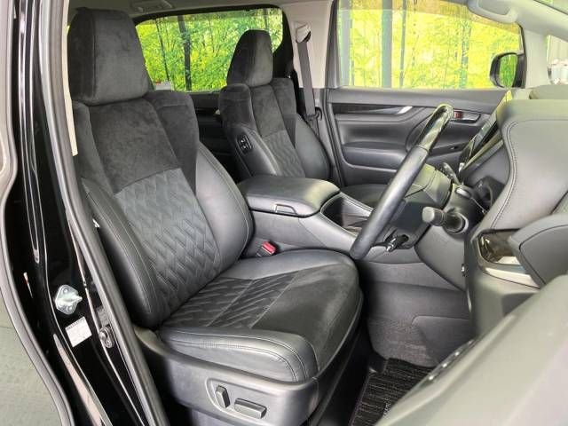 TOYOTA VELLFIRE 2017