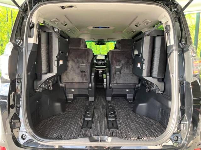 TOYOTA VELLFIRE 2017