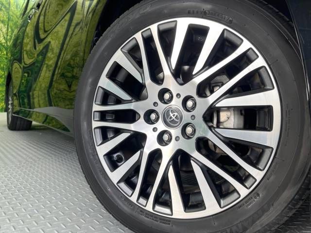 TOYOTA VELLFIRE 2017