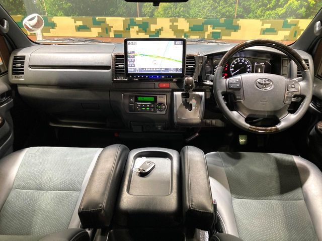 TOYOTA HIACE van 2WD 2020