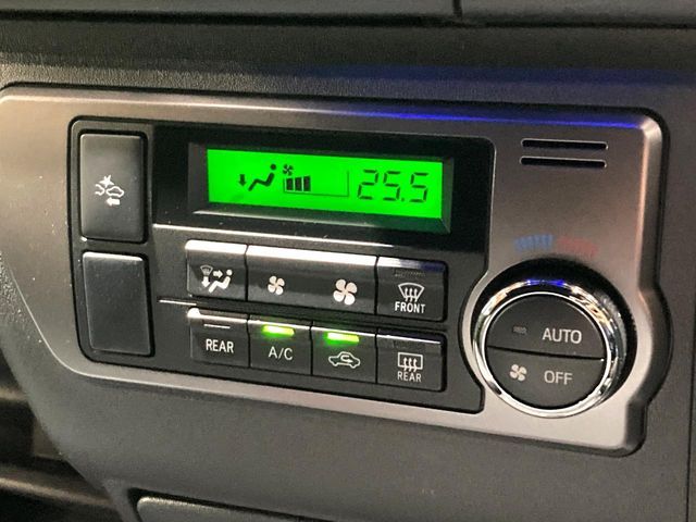 TOYOTA HIACE van 2WD 2020