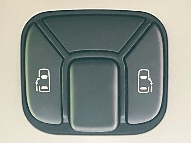 TOYOTA VELLFIRE 2014