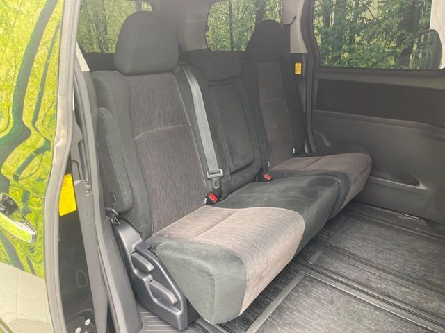 TOYOTA VELLFIRE 2014