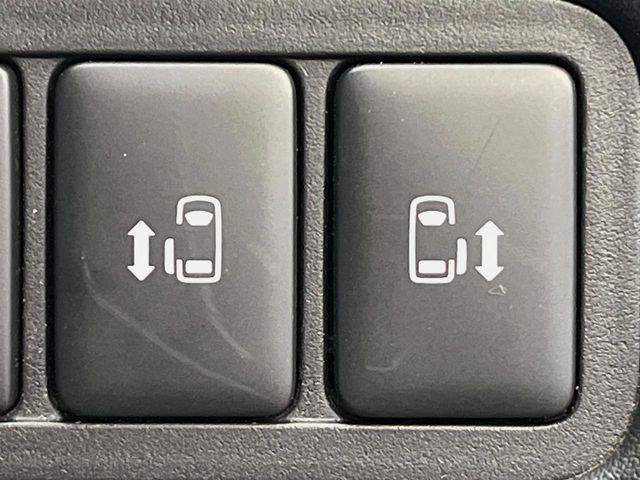 MITSUBISHI DELICA D:5 4WD 2020