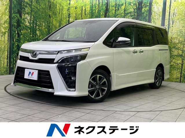 TOYOTA VOXY 2020