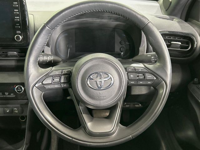 TOYOTA YARIS CROSS HYBRID 2022