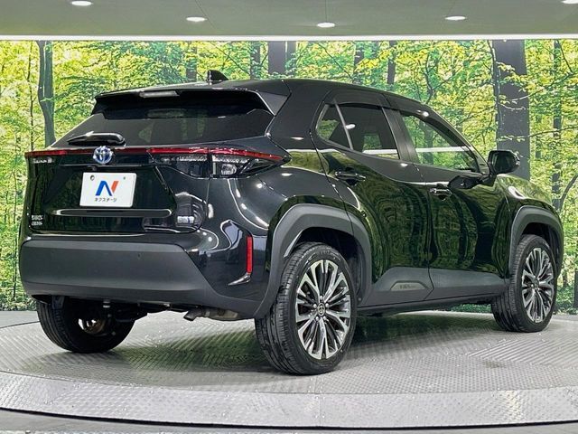 TOYOTA YARIS CROSS HYBRID 2022