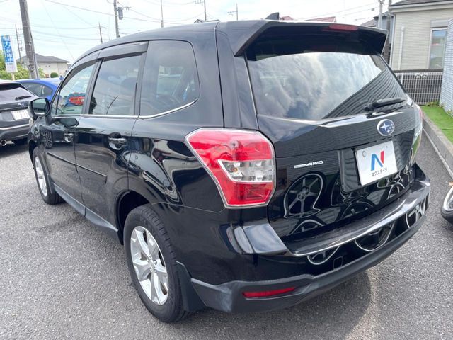 SUBARU FORESTER 2015