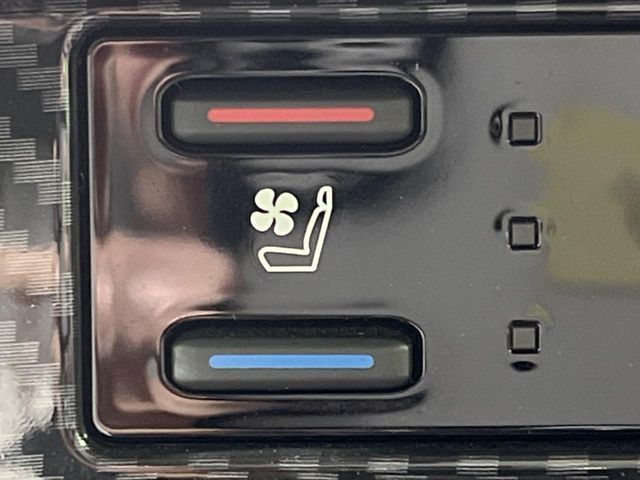 TOYOTA RAV4 4WD 2019