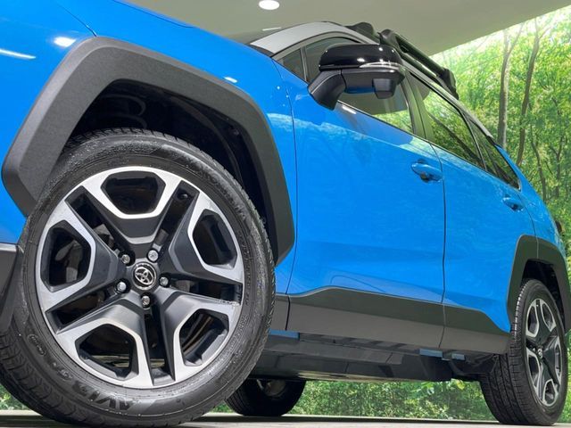 TOYOTA RAV4 4WD 2019