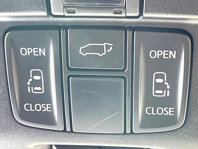 TOYOTA VELLFIRE 2020