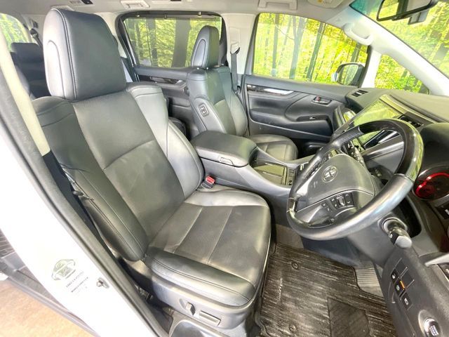 TOYOTA VELLFIRE 2020