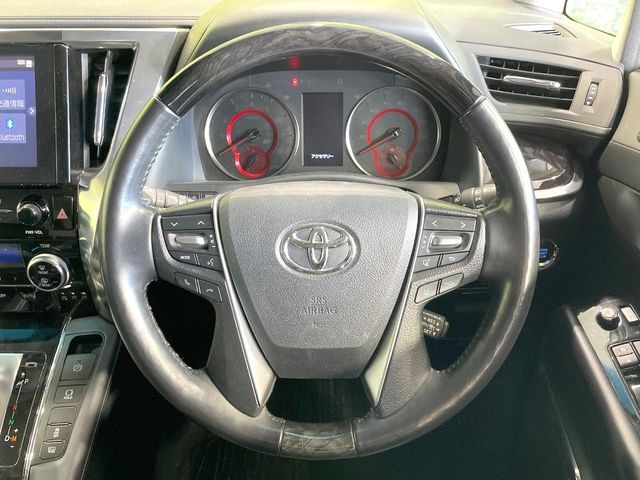 TOYOTA VELLFIRE 2020