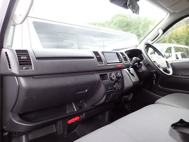 TOYOTA HIACE van 1.25t 2WD 2018