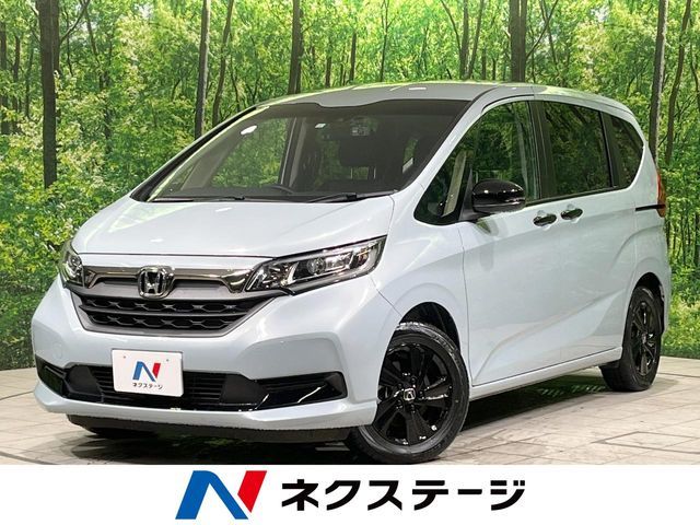 HONDA FREED HYBRID 2023