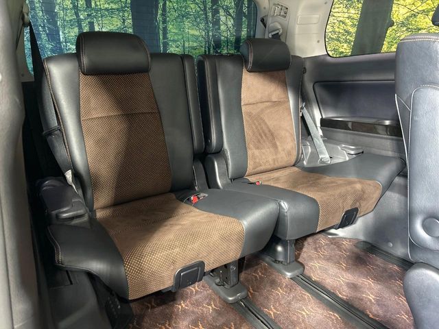 TOYOTA ALPHARD 2014