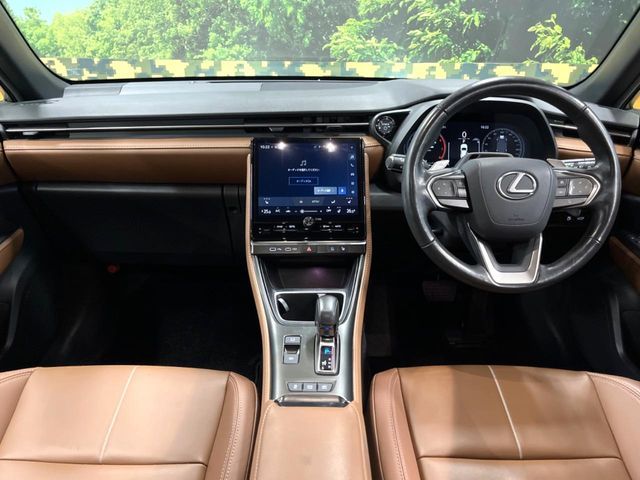 TOYOTA LEXUS LBX 2024