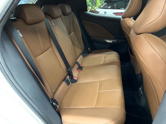 TOYOTA LEXUS LBX 2024