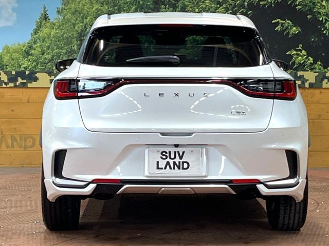 TOYOTA LEXUS LBX 2024