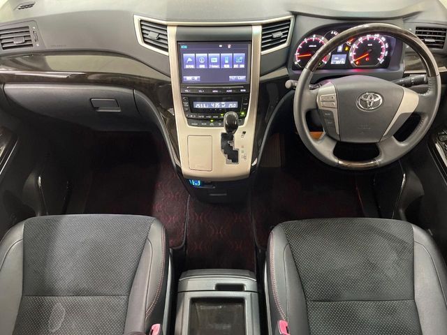 TOYOTA VELLFIRE 2014