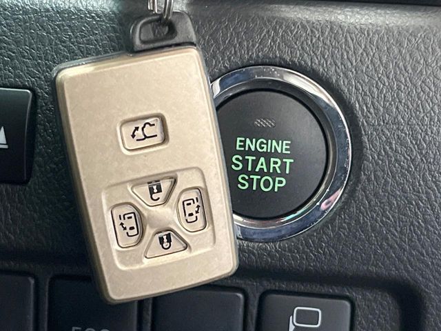 TOYOTA VELLFIRE 2014