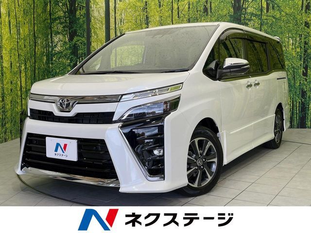TOYOTA VOXY 2020