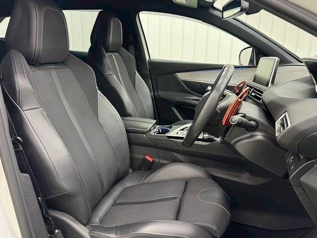 PEUGEOT PEUGEOT 3008 2022