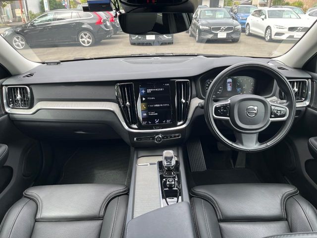 VOLVO VOLVO V60 2021