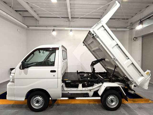 DAIHATSU HIJET dump 4WD 2013