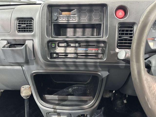 DAIHATSU HIJET dump 4WD 2013