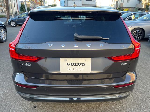 VOLVO VOLVO V60 2022