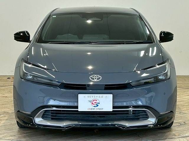 TOYOTA PRIUS 2023