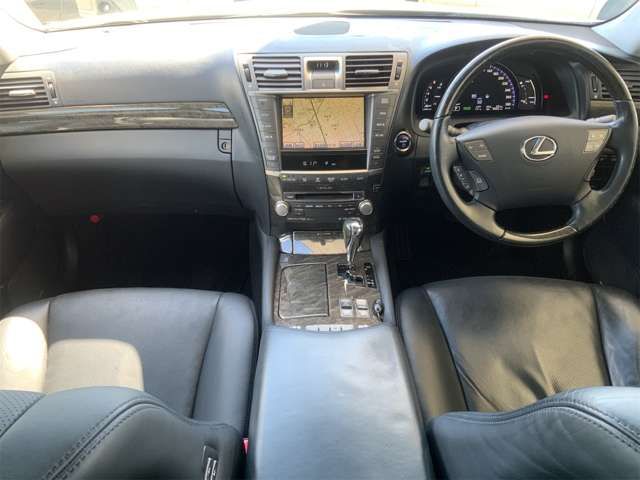 TOYOTA LEXUS LS600h 2010