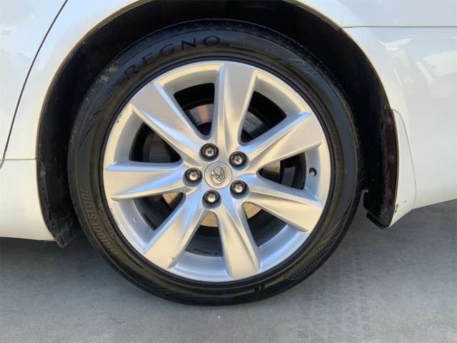 TOYOTA LEXUS LS600h 2010