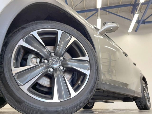 TOYOTA LEXUS UX250h AWD 2018