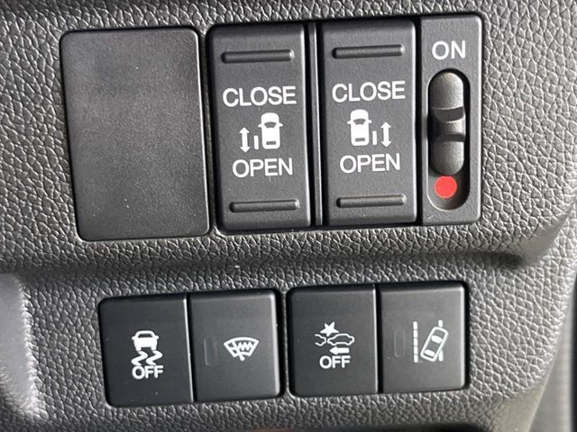 HONDA FREED HYBRID 2022