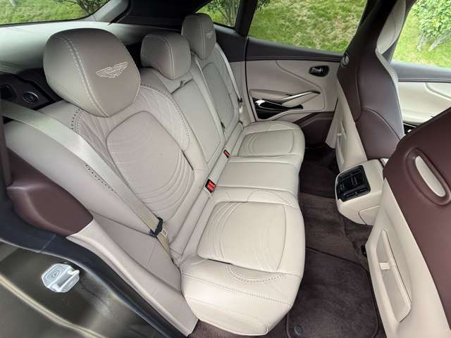 ASTON MARTIN ASTON MARTIN SUV 2022