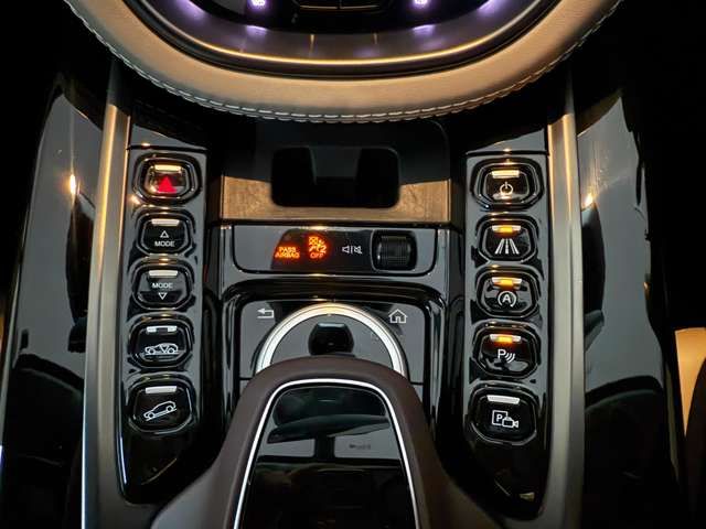 ASTON MARTIN ASTON MARTIN SUV 2022