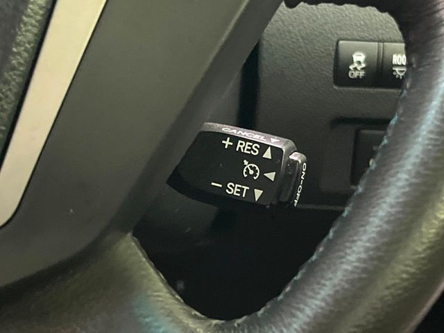 TOYOTA VELLFIRE 2012