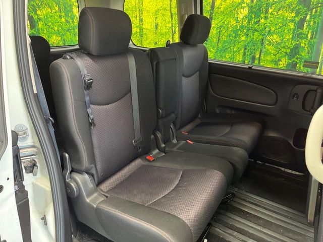 NISSAN SERENA  S-HYBRID 2013