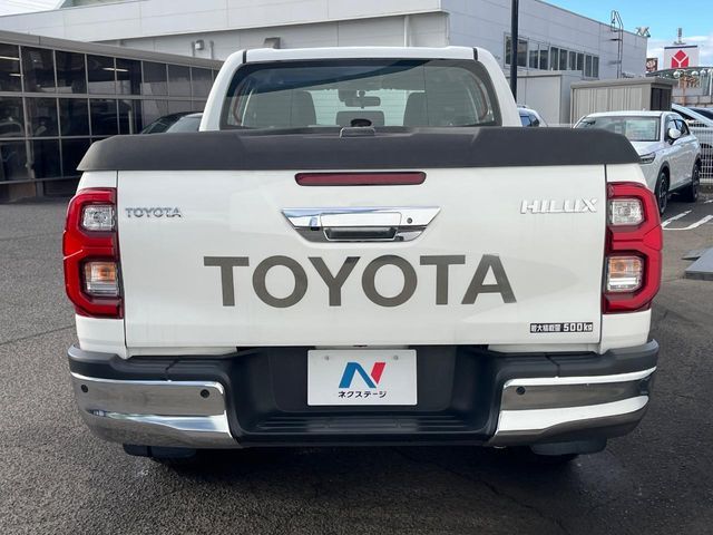 TOYOTA HILUX 4WD 2023