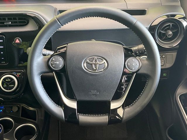 TOYOTA AQUA 2018