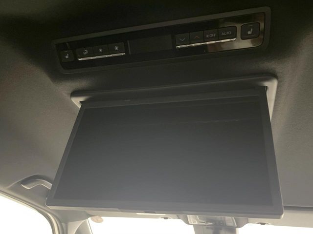 TOYOTA VOXY HYBRID 4WD 2023