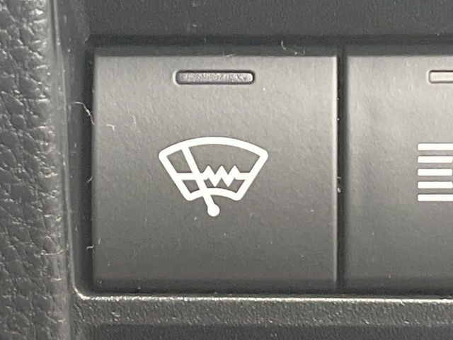 TOYOTA VOXY HYBRID 4WD 2023