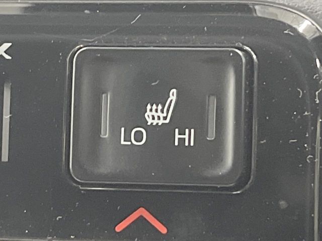 TOYOTA VOXY HYBRID 4WD 2023