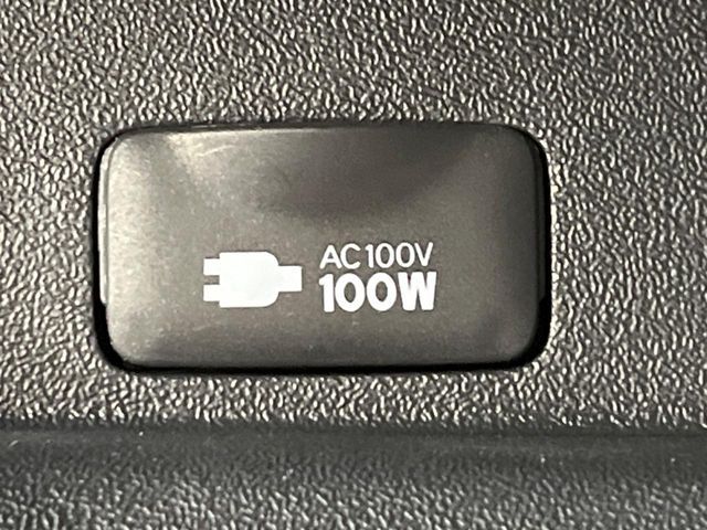 TOYOTA HIACE van 4WD 2023