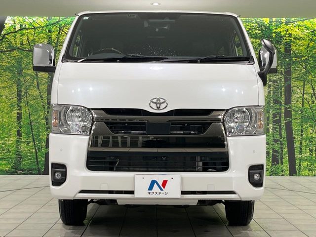 TOYOTA HIACE van 4WD 2023